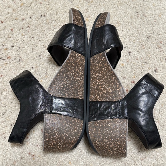 ABEO Una black leather sandals size 7.5 - Picture 2 of 11